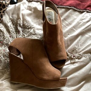 Comfortable worn a couple of times